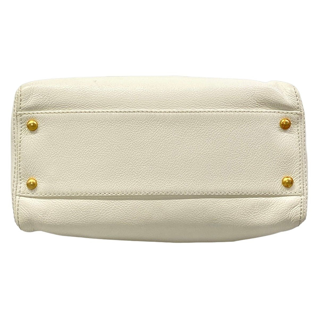 Chanel Handbag White Chain Handle Gold CC Logo Leather — view 5