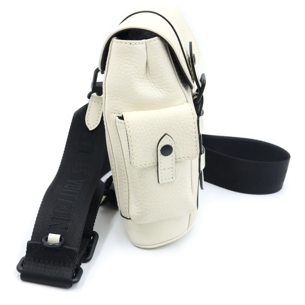 Louis Vuitton Christopher XS Belt Bag White — view 3