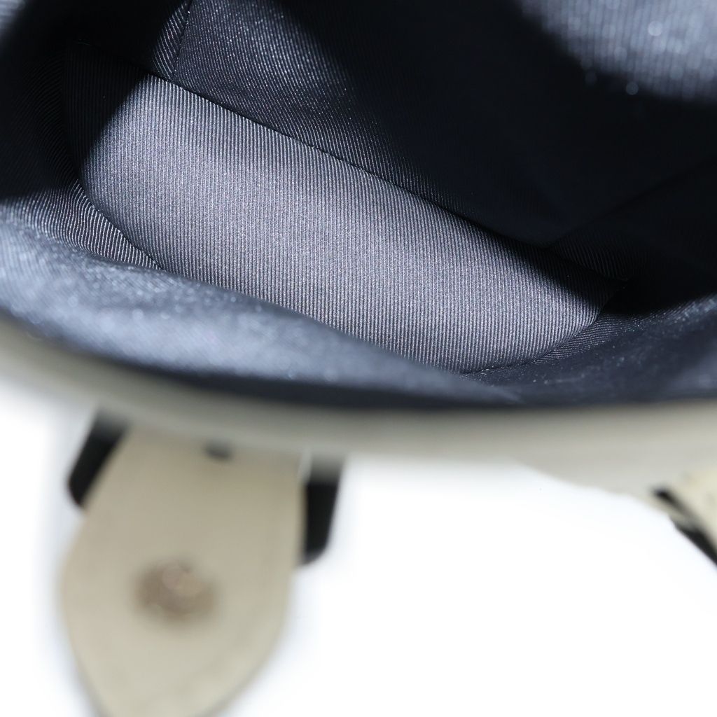 Louis Vuitton Christopher XS Belt Bag White — view 7