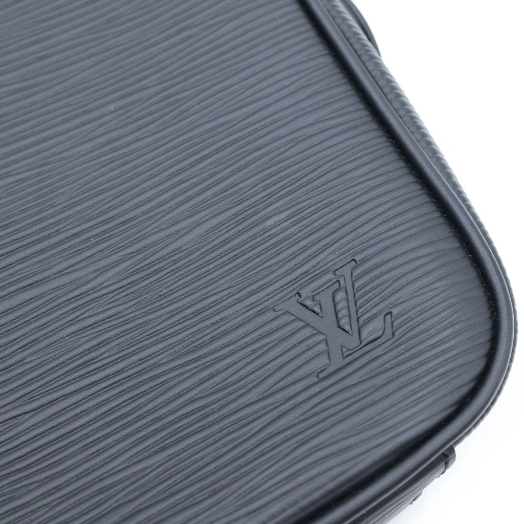 Louis Vuitton Epi Danube PM Mini Shoulder Bag Black Noir Leather Silver — view 7