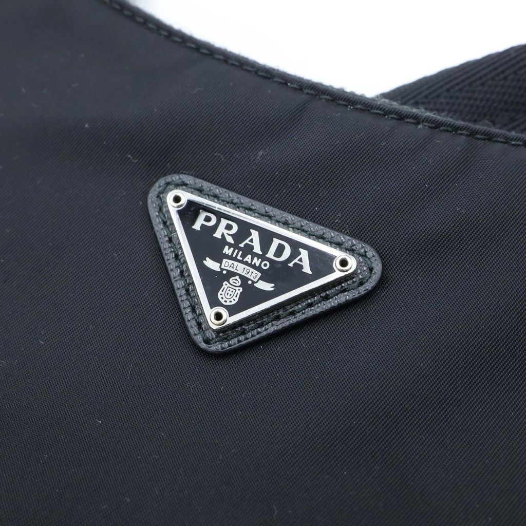 Prada Re Edition 2000 Shoulder Handbag Nylon Black — view 6