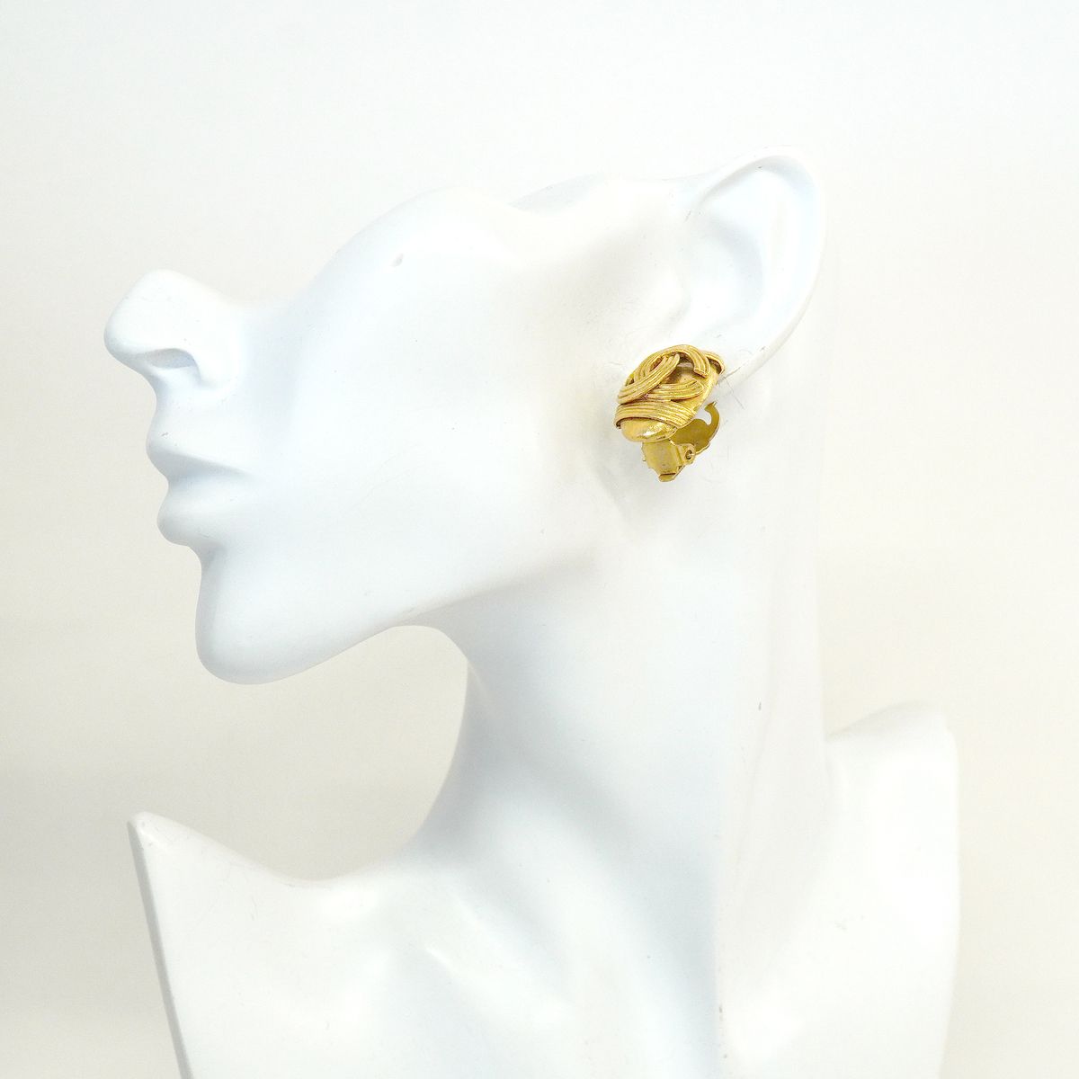 Chanel Earrings Vintage CC Logo Gold Plated — view 5