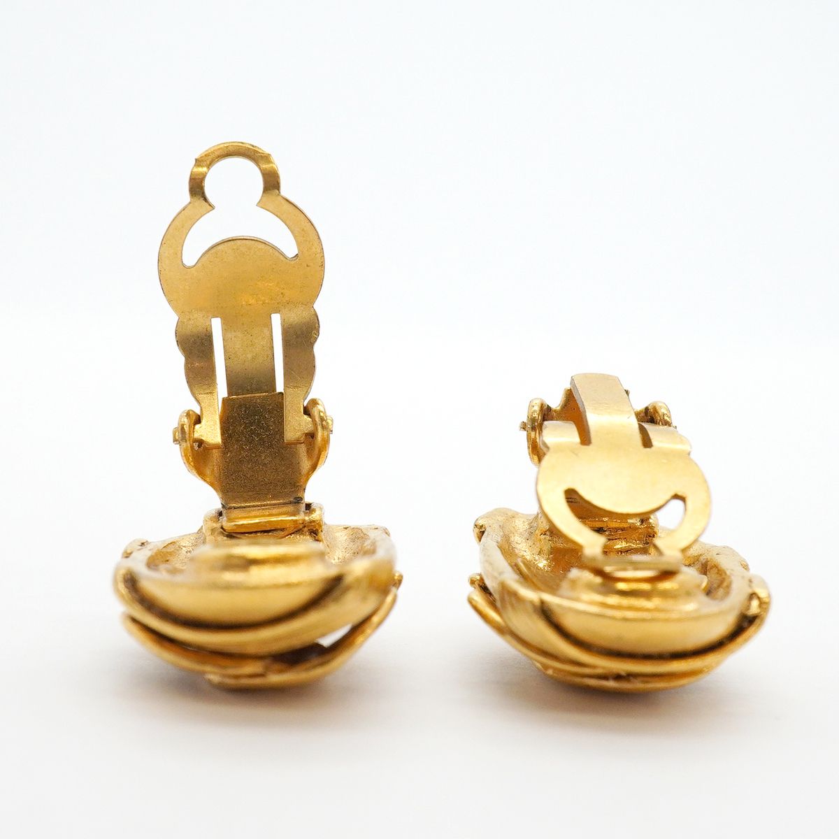 Chanel Earrings Vintage CC Logo Gold Plated — view 3