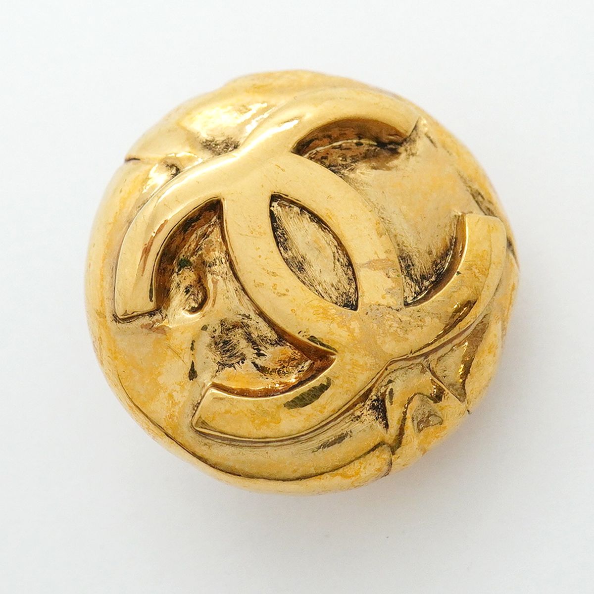 Chanel Earrings Vintage CC Logo Round Circle Gold Plated — view 7