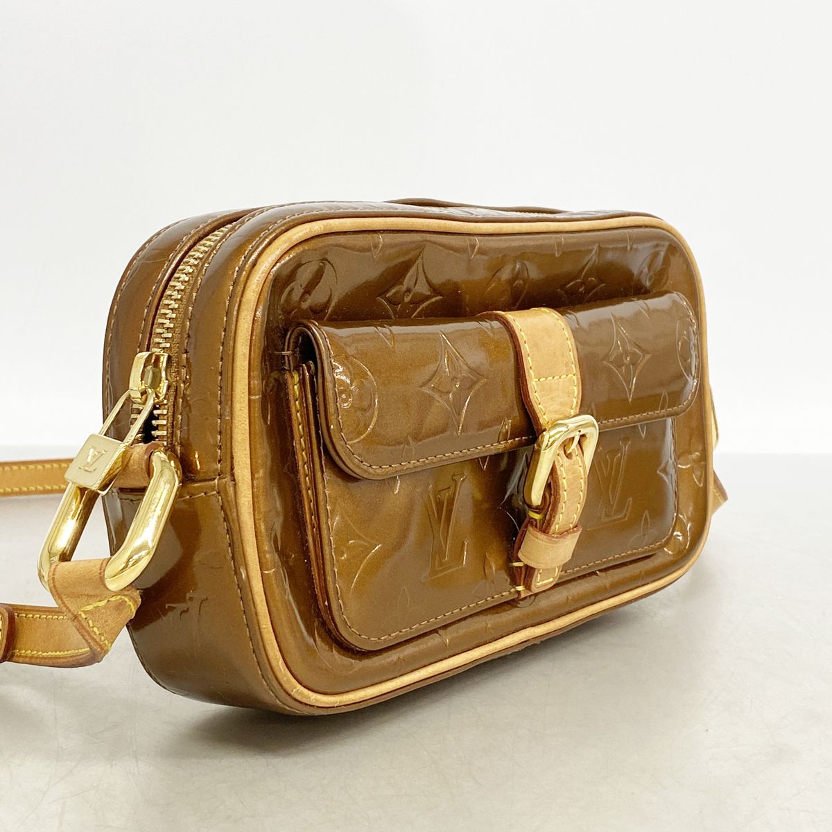 Louis Vuitton Shoulder Bag Vernis Christie MM Blanc — view 2