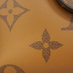 Louis Vuitton Tote Monogram Giant Reverse on the Go MM Brown — view 7