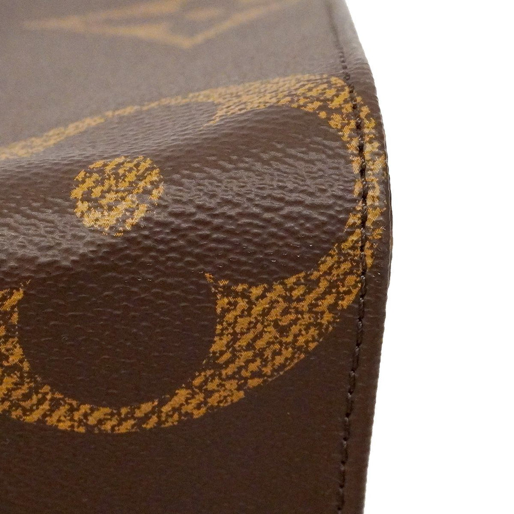 Louis Vuitton Tote Monogram Giant Reverse on the Go MM Brown — view 6