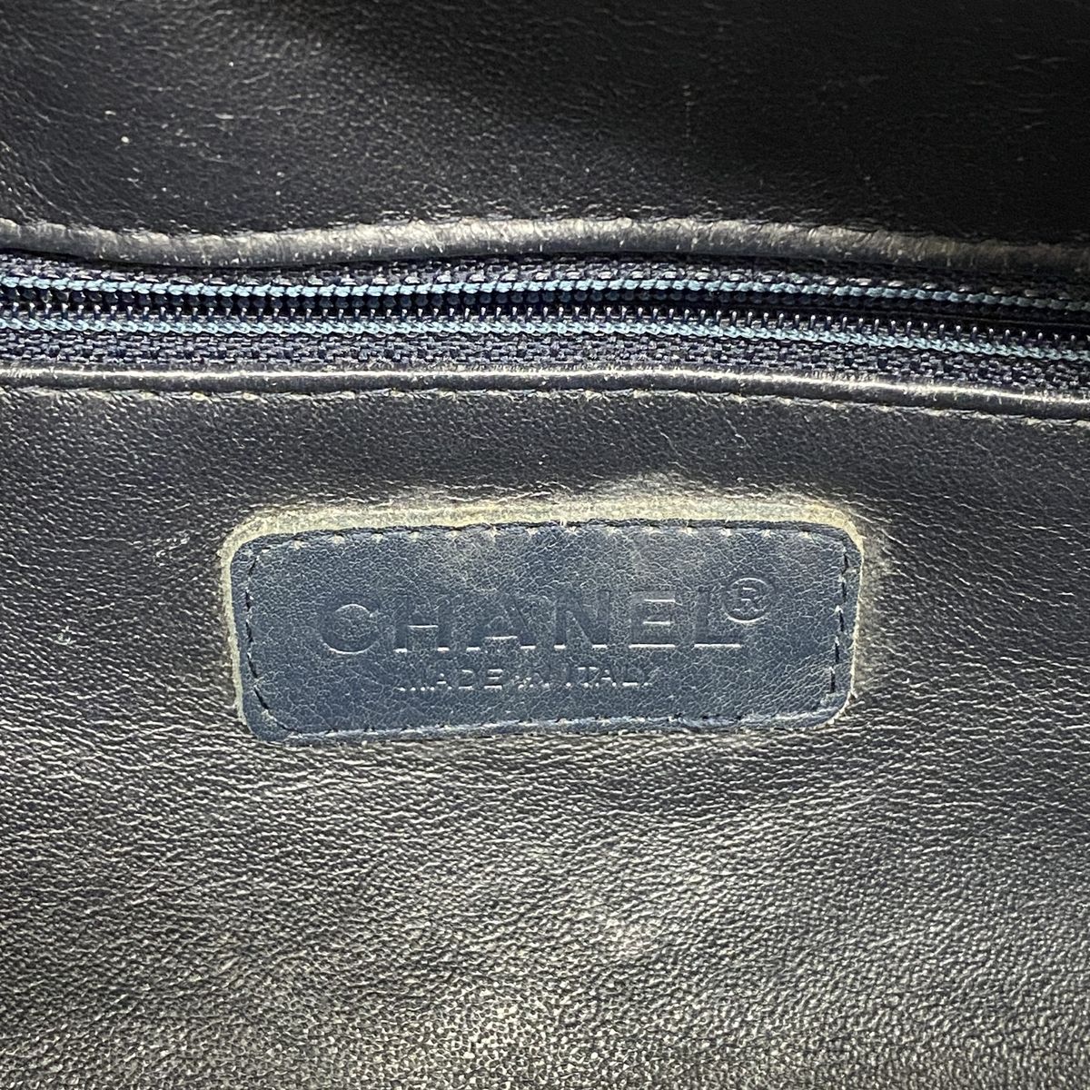 Chanel Handbag Quilted Patent Leather Navy Silver — view 5