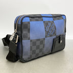Louis Vuitton Shoulder Bag Damier Graphite Giant Alpha Messenger Blue Black — view 2