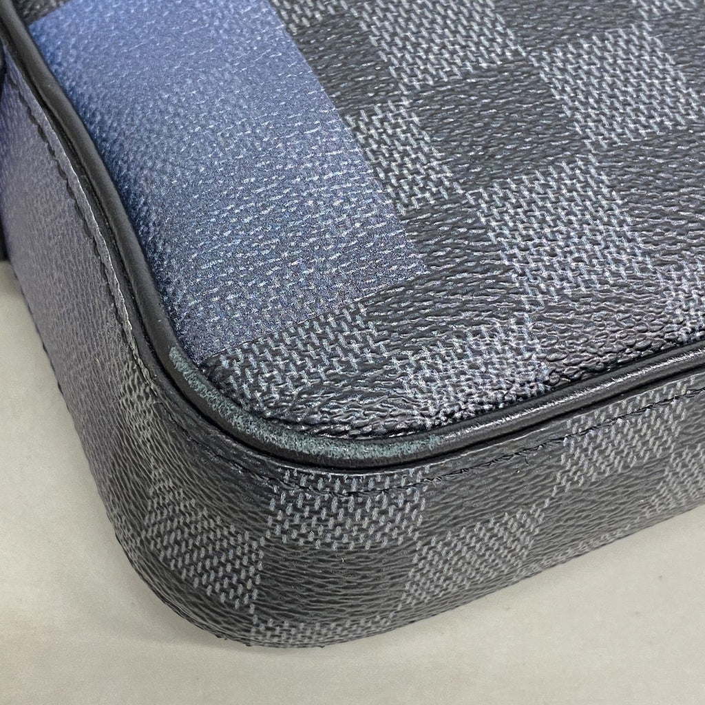 Louis Vuitton Shoulder Bag Damier Graphite Giant Alpha Messenger Blue Black — view 6