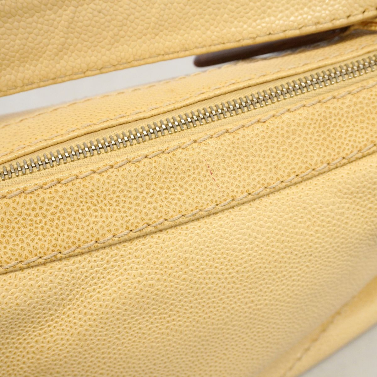 Chanel Handbag Caviar Leather Beige Gold — view 8