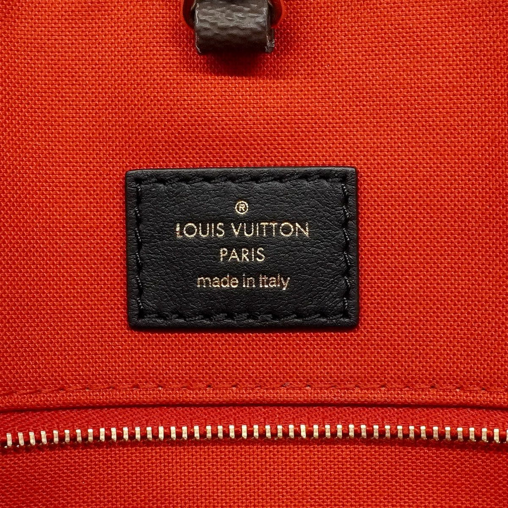 Louis Vuitton Tote Monogram Giant Reverse on the Go MM Brown 2-Way — view 5