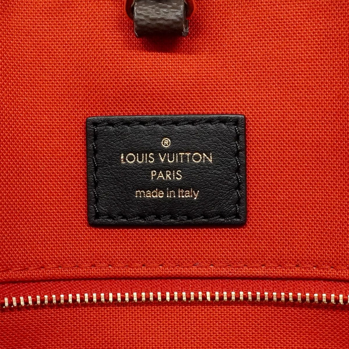 Louis Vuitton Tote Monogram Giant Reverse on the Go MM Brown 2-Way — view 5