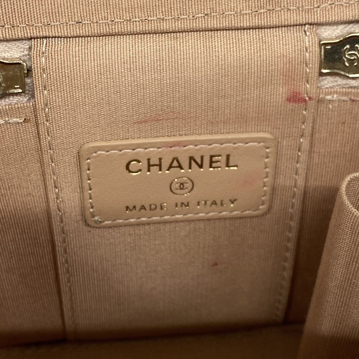 Chanel Vanity Bag Quilted Lambskin Pink Beige Gold — view 5