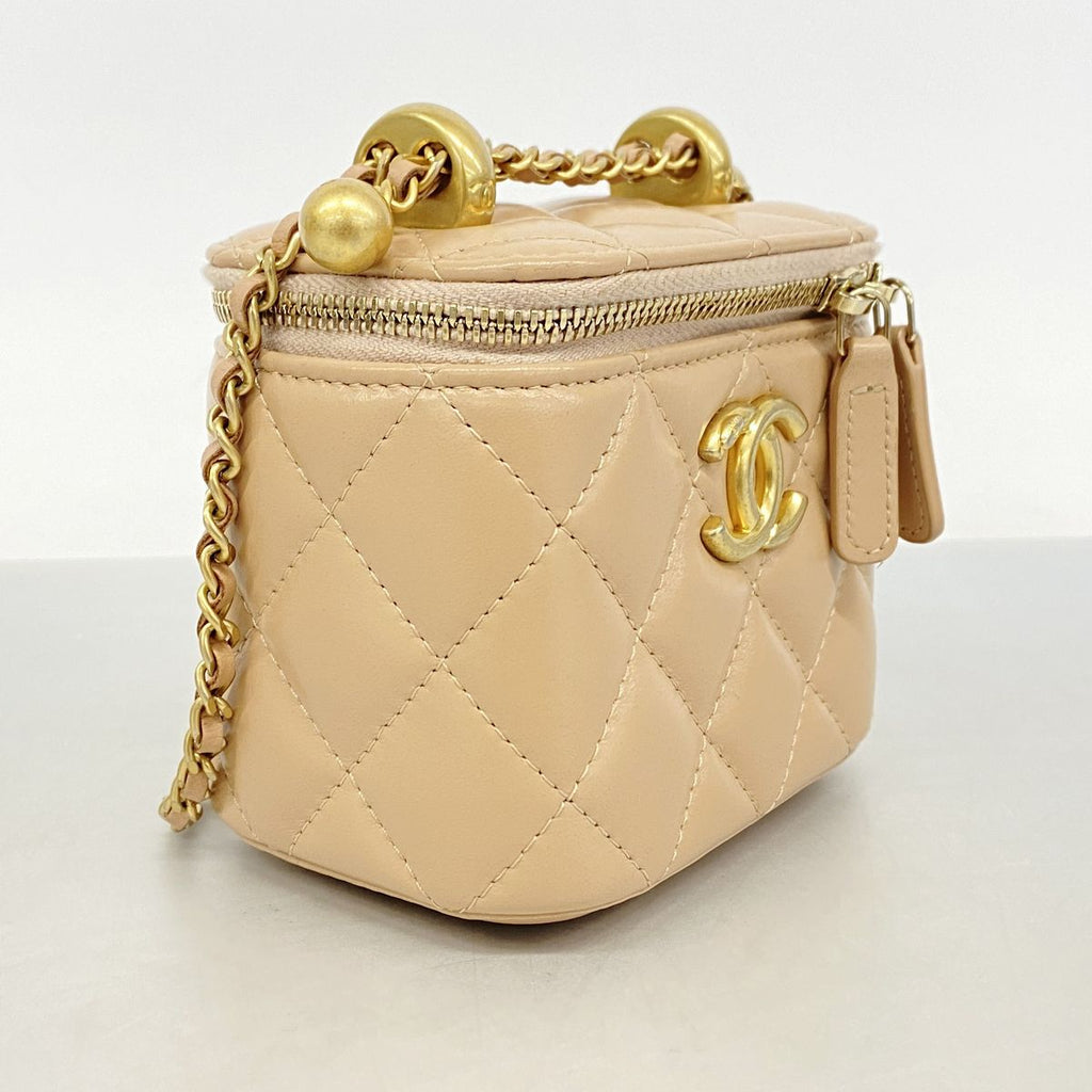 Chanel Vanity Bag Quilted Lambskin Pink Beige Gold — view 2