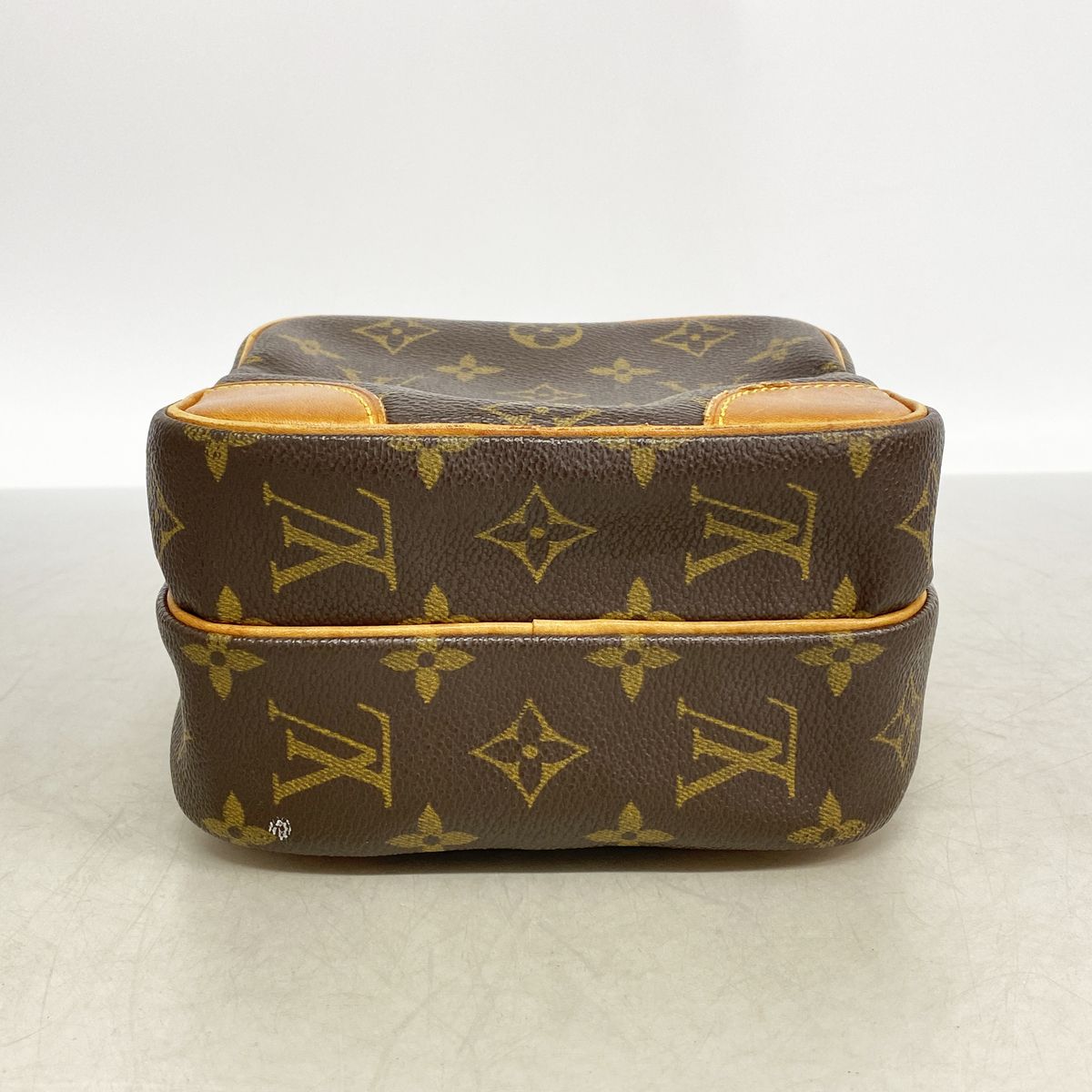 Louis Vuitton Shoulder Bag Monogram Amazon Brown — view 3