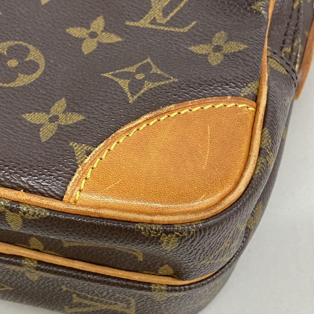 Louis Vuitton Shoulder Bag Monogram Amazon Brown — view 7