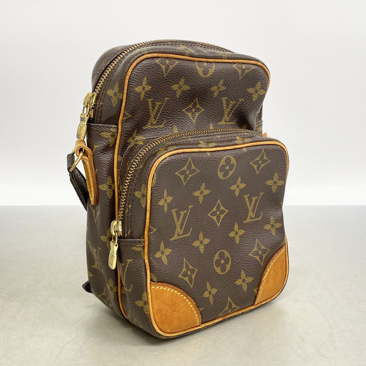 Louis Vuitton Shoulder Bag Monogram Amazon Brown — view 2