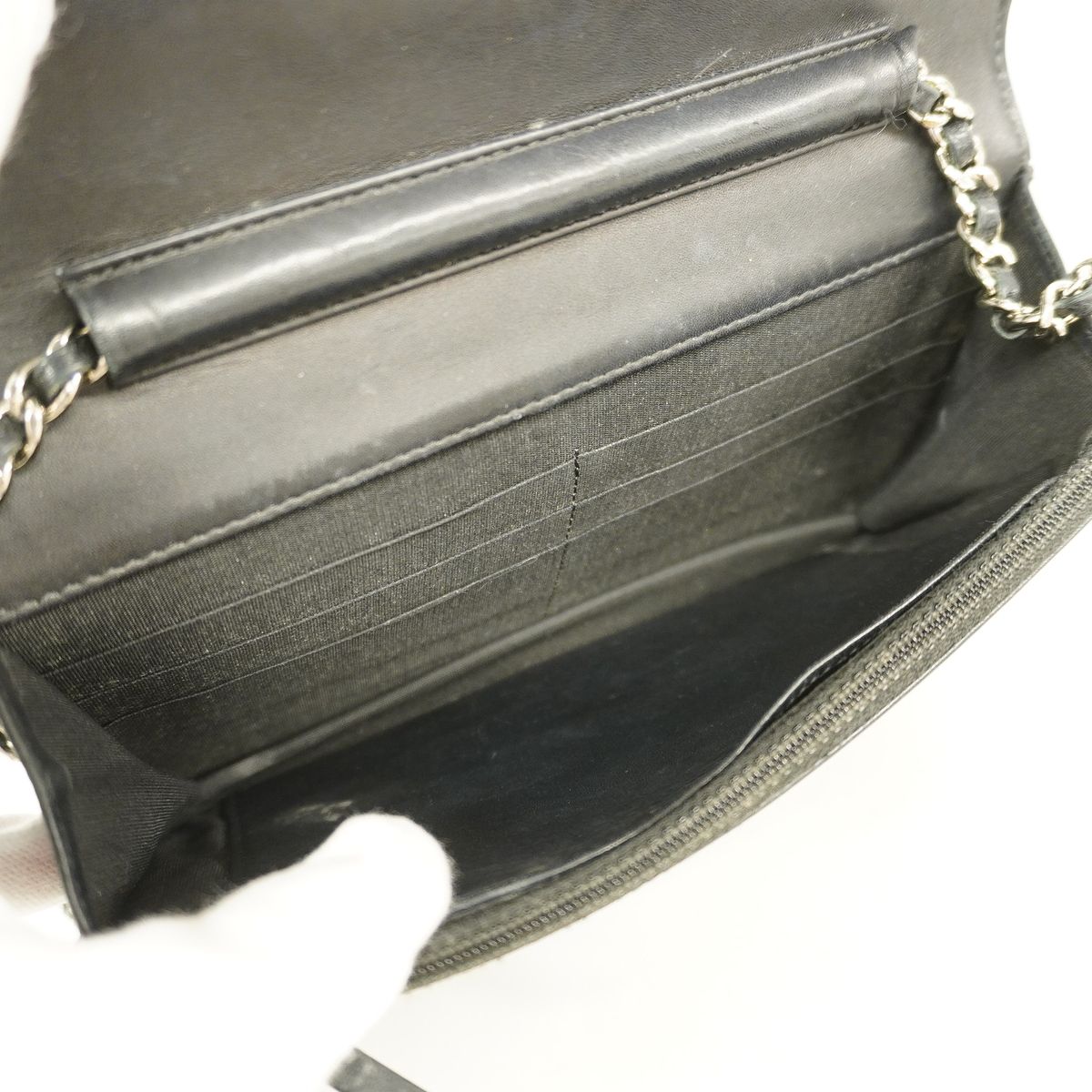 Chanel Wallet on Chain Caviar Leather Black Silver Shoulder Bag — view 4