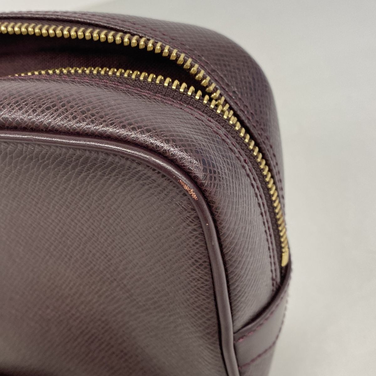 Louis Vuitton Clutch Taiga Calga Acajou — view 6