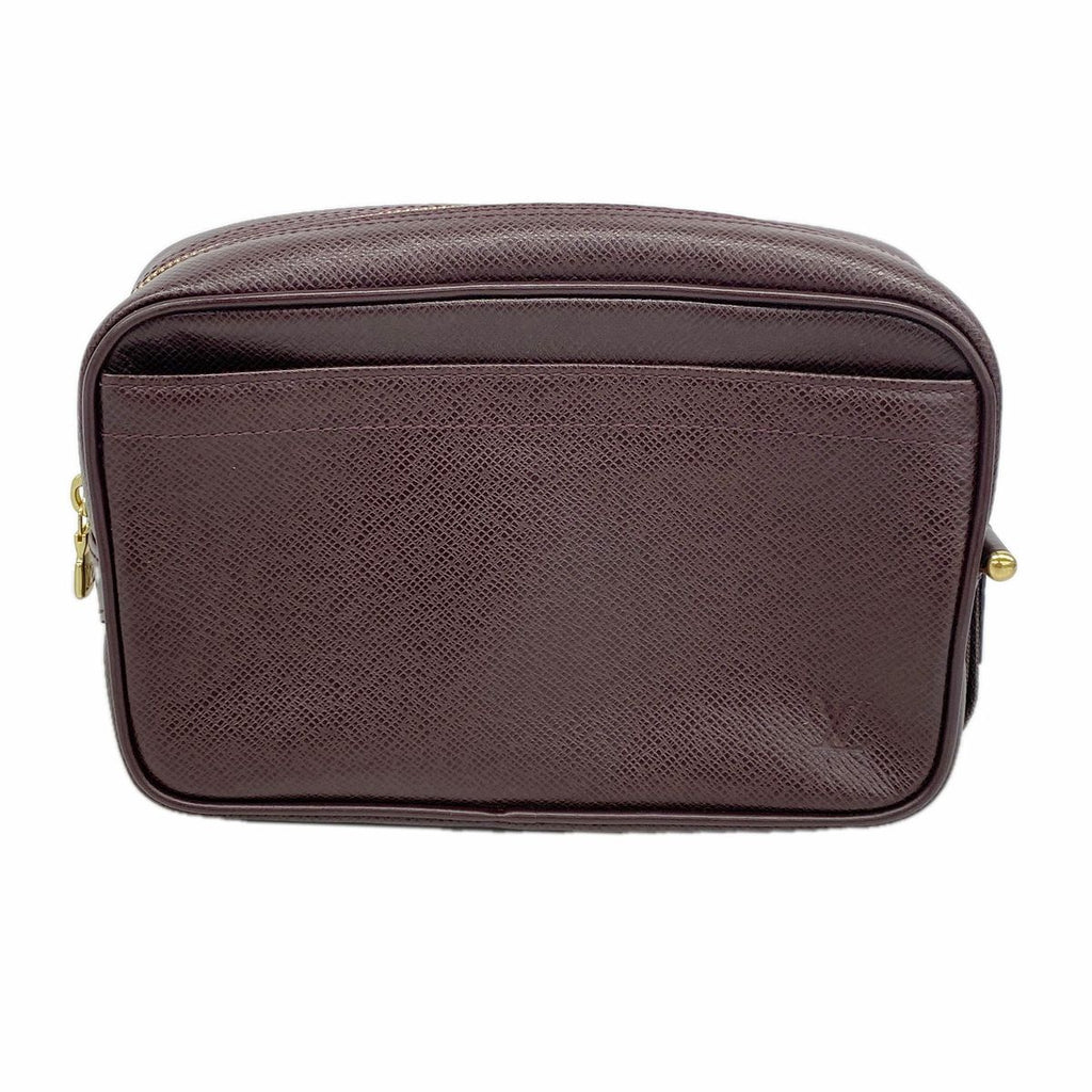 Louis Vuitton Clutch Taiga Calga Acajou