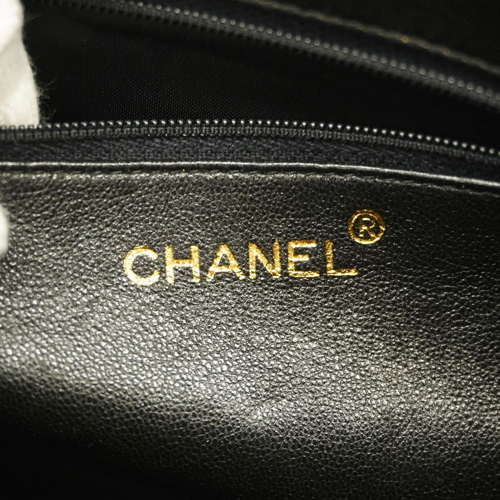 Chanel Shoulder Bag Quilted Caviar Leather Black Gold — view 5