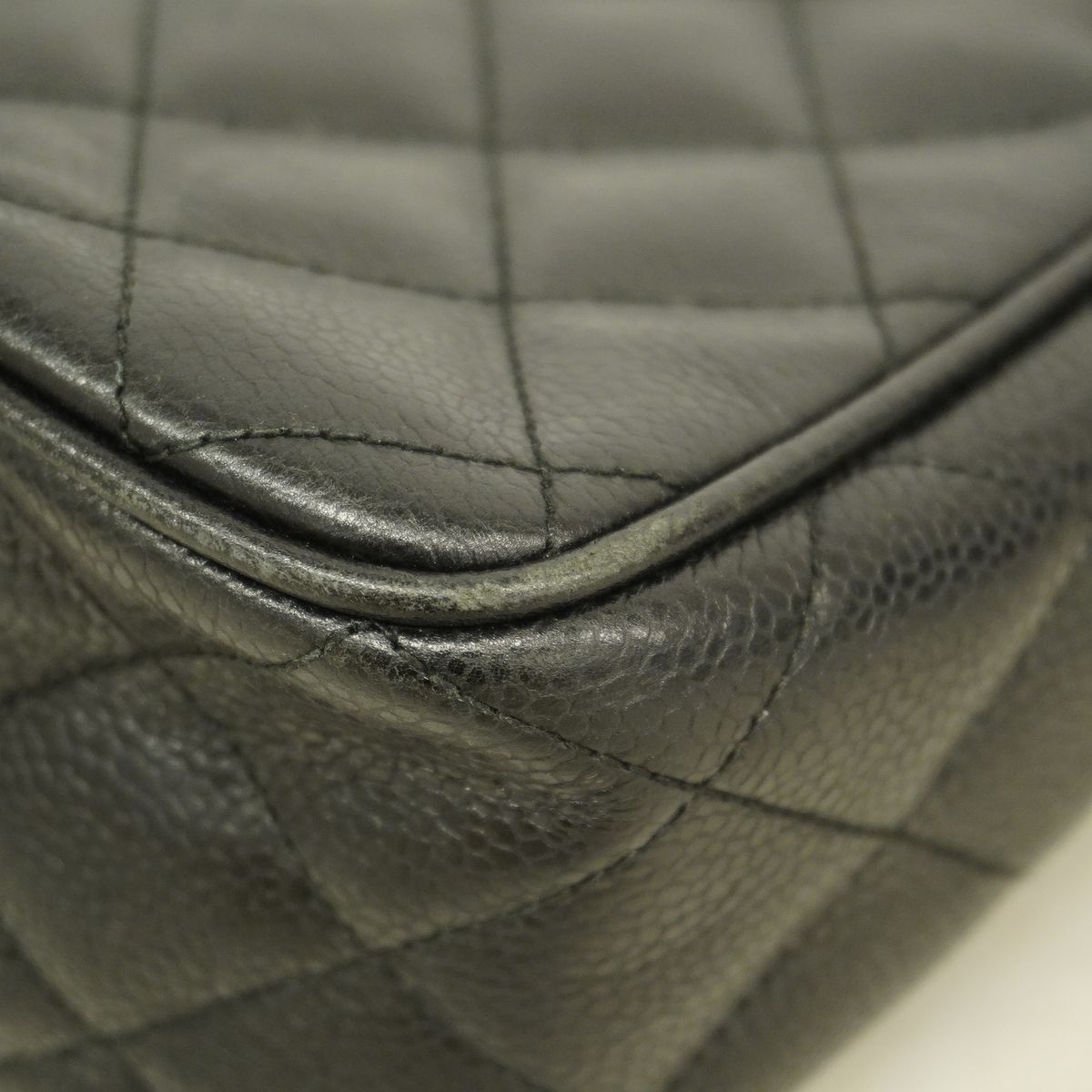 Chanel Shoulder Bag Quilted Caviar Leather Black Gold — view 6