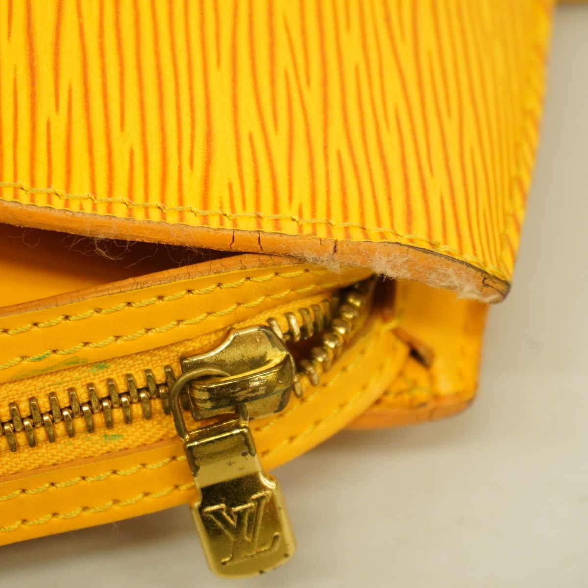 Louis Vuitton Shoulder Bag Epi Saint Jacques Shopping Jaune — view 8