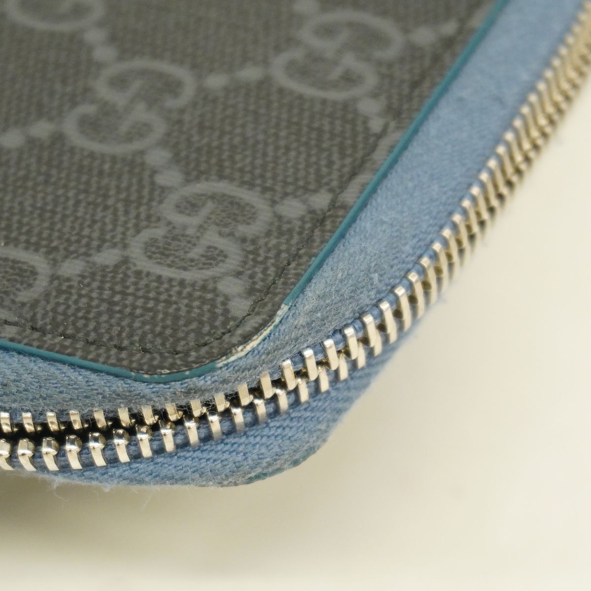 Gucci Wallet GG Supreme Blue Black Silver — view 6