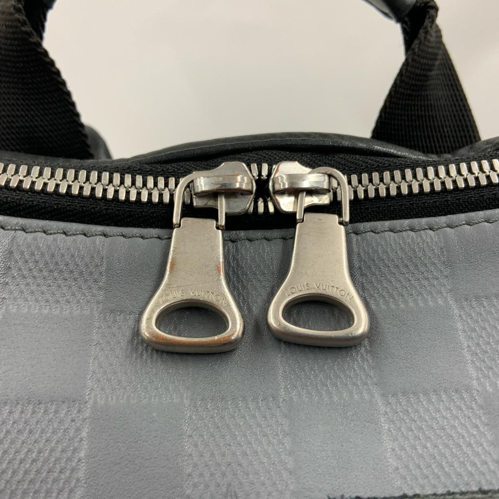 Louis Vuitton Damier Infini Avenue Backpack Gray — view 3