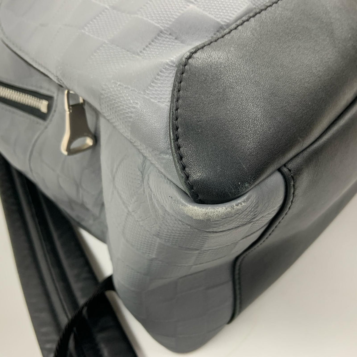 Louis Vuitton Damier Infini Avenue Backpack Gray — view 8