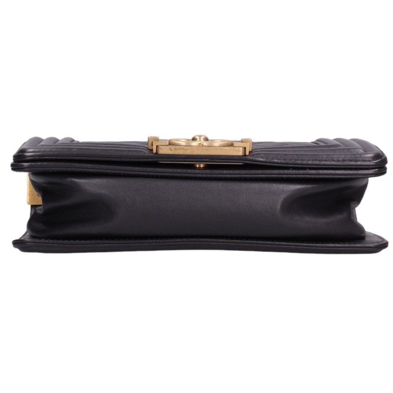 Chanel Boy 20 28 Lambskin Chain Shoulder Bag 20 — view 4