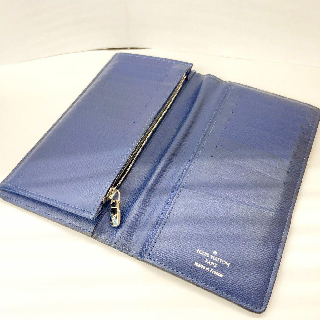 Louis Vuitton Taigarama Portefeuille Brazza Bifold Wallet Navy — view 6