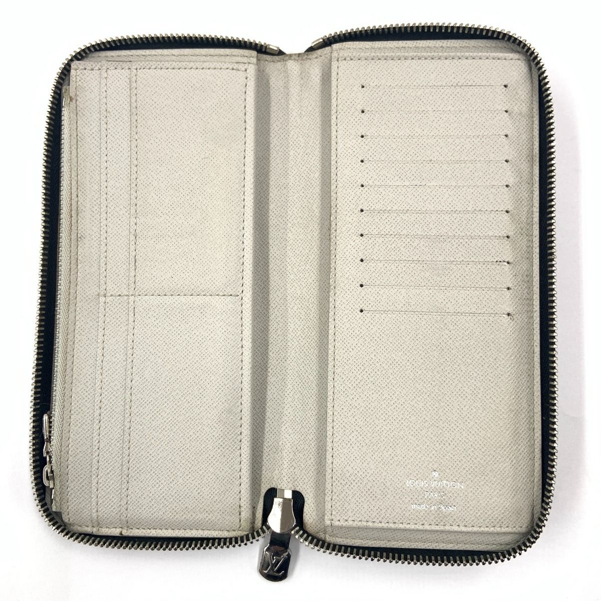 Louis Vuitton Taigarama Zippy Wallet Vertical Zip Around Gray — view 5
