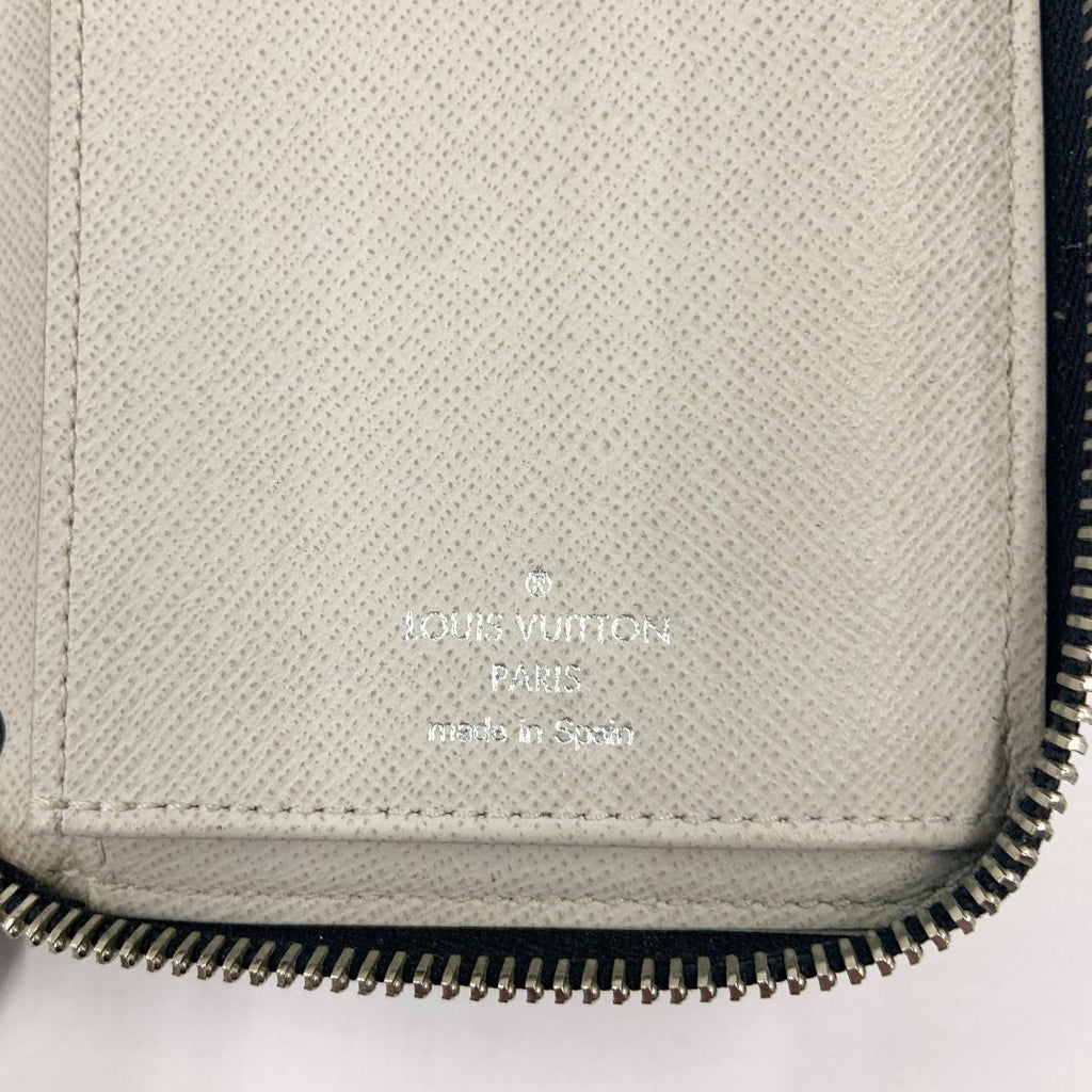 Louis Vuitton Taigarama Zippy Wallet Vertical Zip Around Gray — view 6