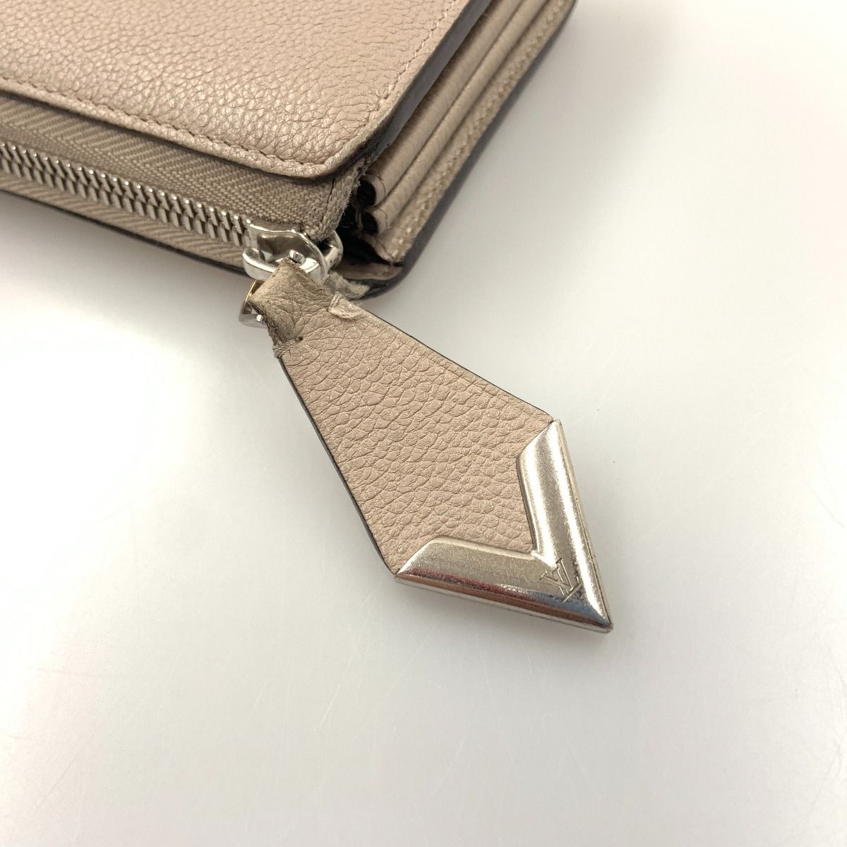 Louis Vuitton Portefeuille Comet L-shaped Zipper Wallet Beige — view 3