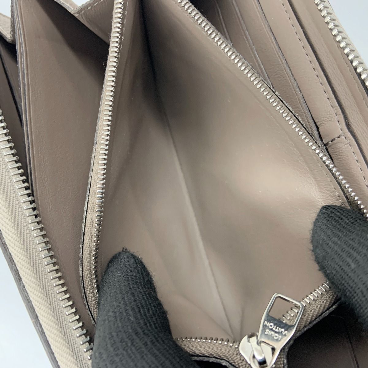 Louis Vuitton Portefeuille Comet L-shaped Zipper Wallet Beige — view 8