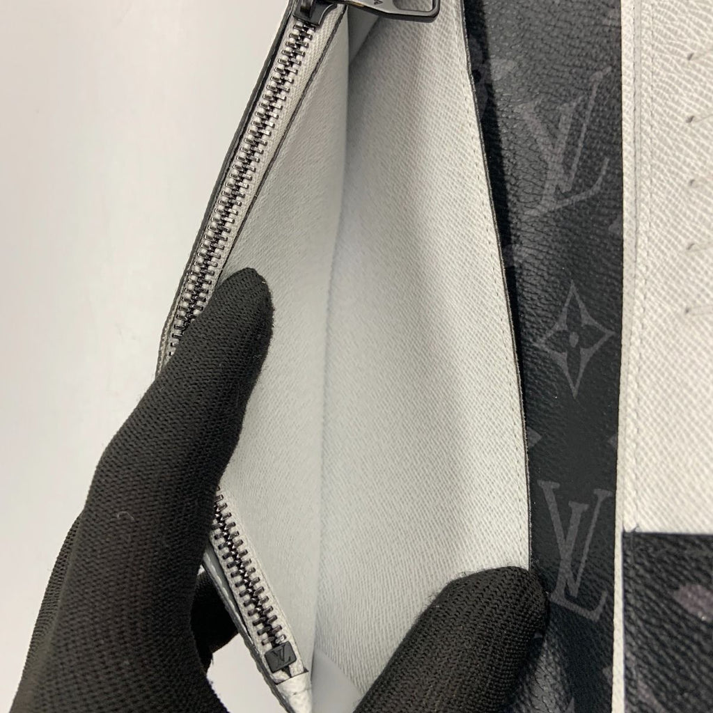 Louis Vuitton Epi Portefeuille Brazza Bifold Wallet Navy — view 7