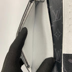 Louis Vuitton Epi Portefeuille Brazza Bifold Wallet Navy — view 7