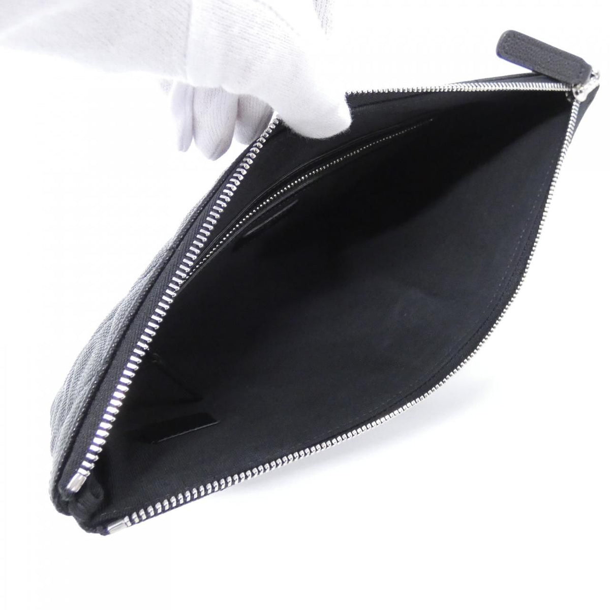 Chanel Pouch Black — view 6