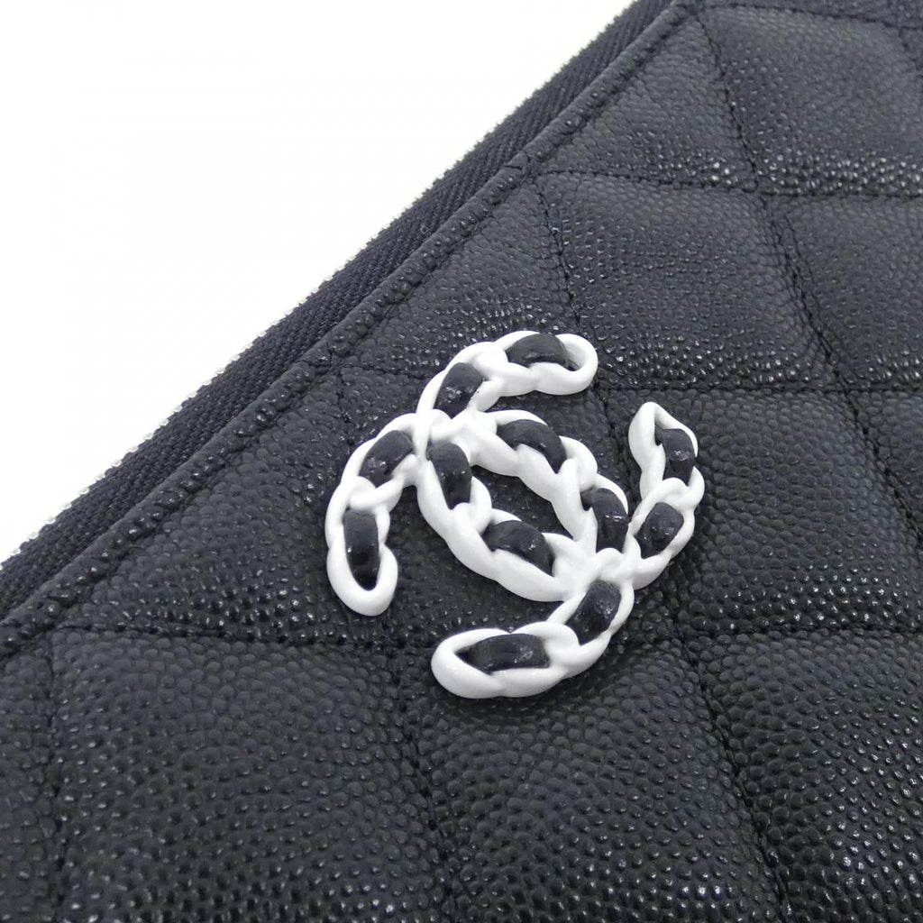 Chanel Pouch Black — view 4