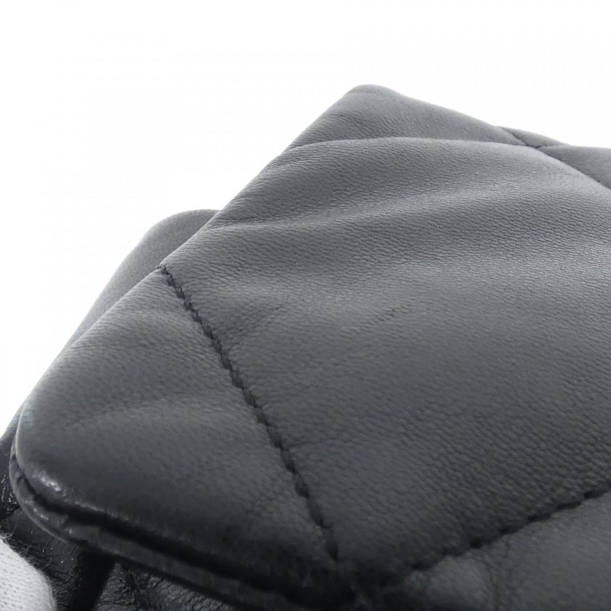 Chanel 19 Line Shoulder Bag — view 4
