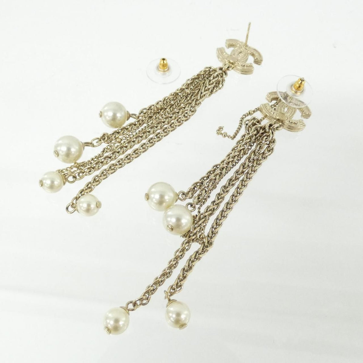 Chanel Earrings Gold — view 3