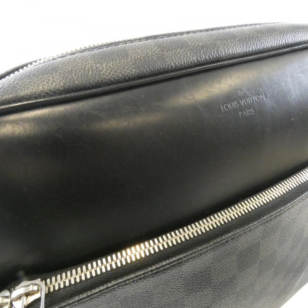 Louis Vuitton Damier Graphite Dayton MM Shoulder Bag — view 6