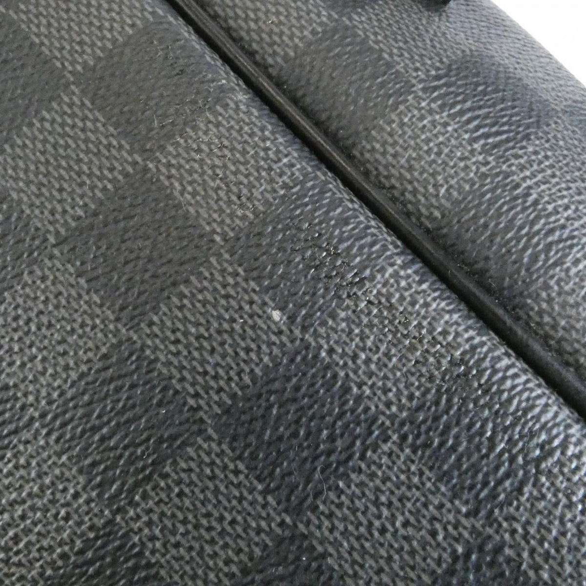 Louis Vuitton Damier Graphite Dayton MM Shoulder Bag — view 5