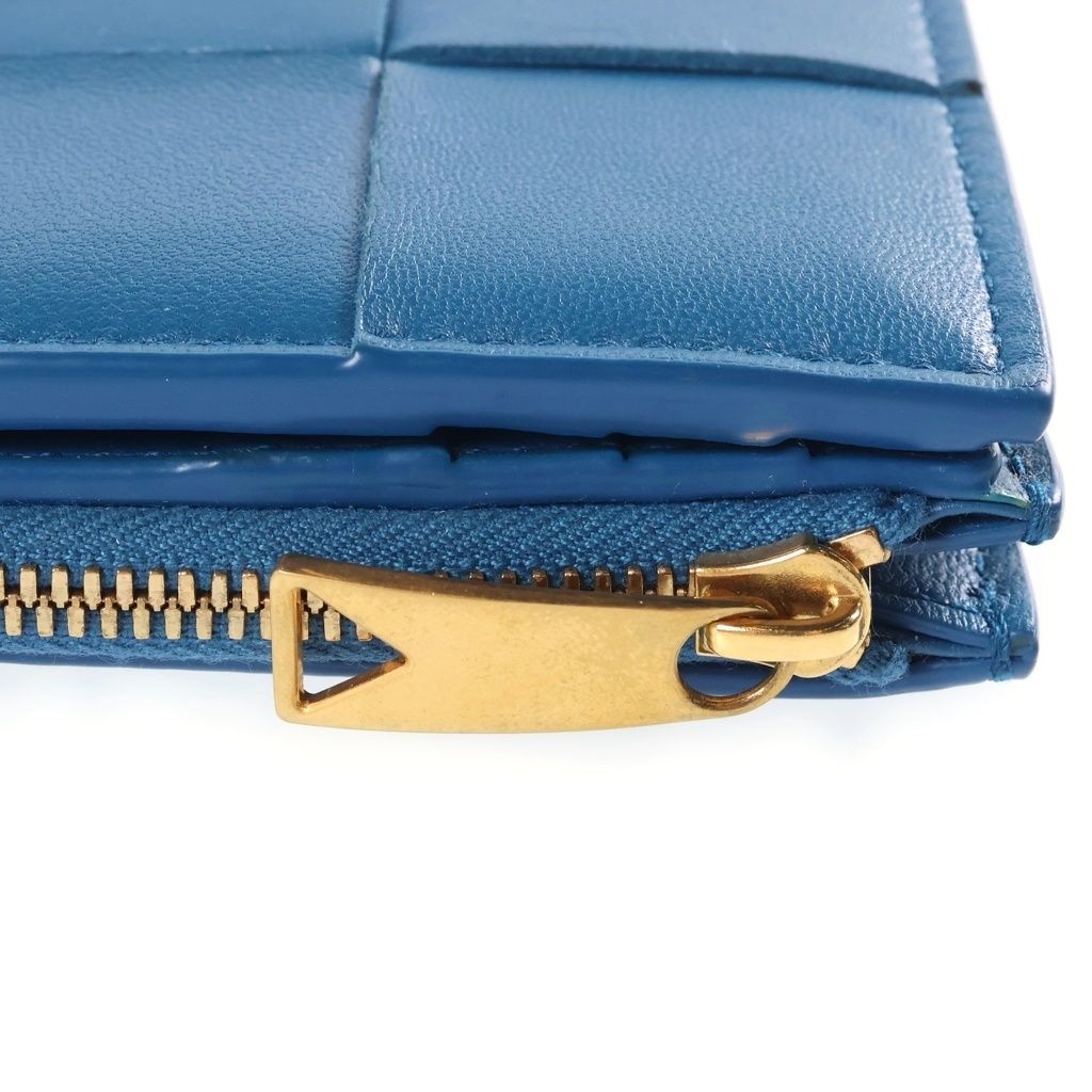 Bottega Veneta Kishi Intrecciato Bifold Wallet Blue — view 6
