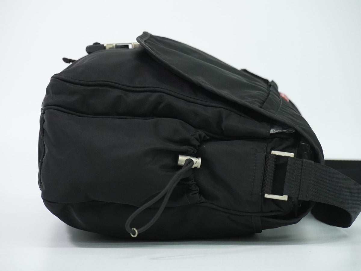 Prada Sports Line Shoulder Bag Pochette Nylon Black — view 4