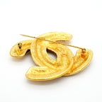 Chanel Brooch Vintage CC Logo Quilted Gold Plated — view 7