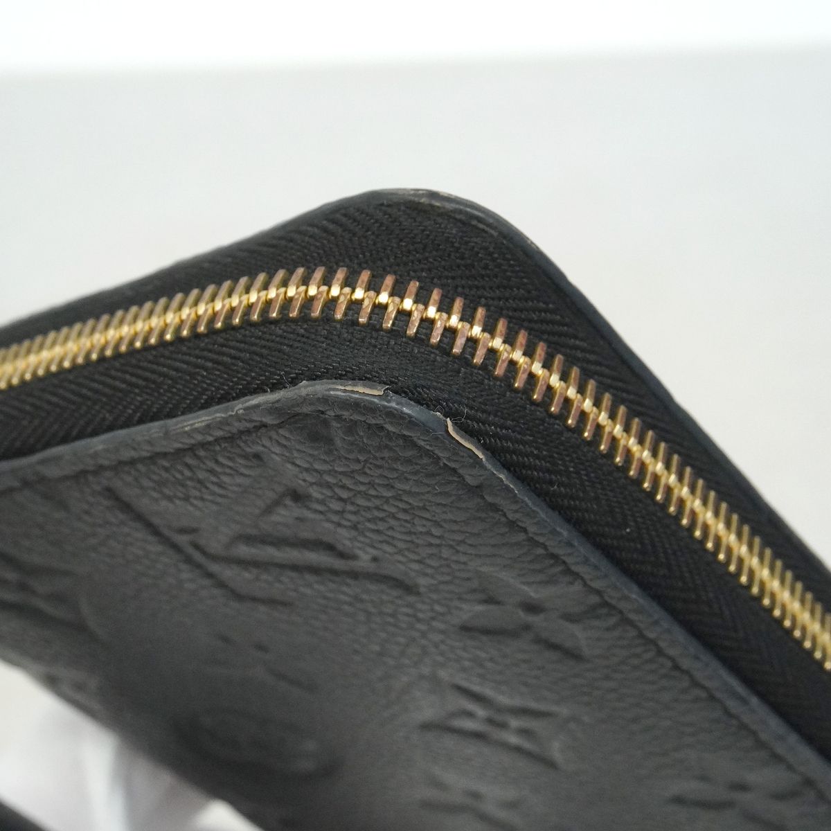 Louis Vuitton Wallet Monogram Empreinte Zippy Noir — view 6