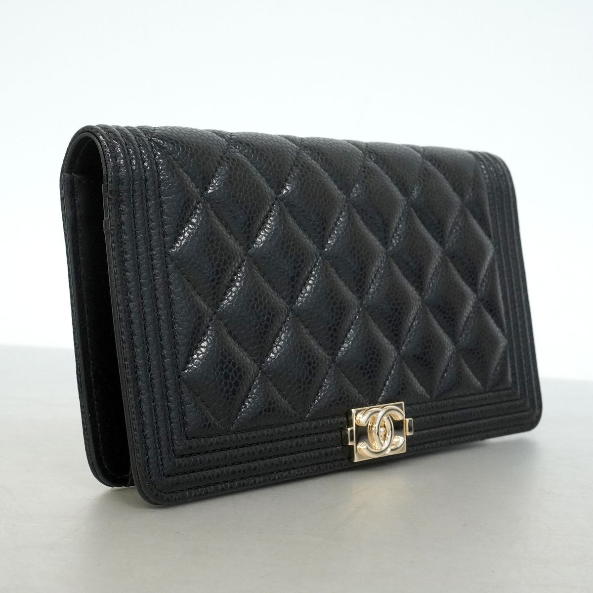 Chanel Wallet Boy Caviar Leather Black Gold — view 2